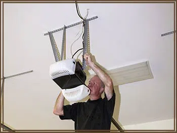 San Antonio SOS Garage Door Service San Antonio, TX 210-245-5642 San Antonio SOS Garage Door Service San Antonio, TX 210-245-5642 - openers-cont-gr-02m